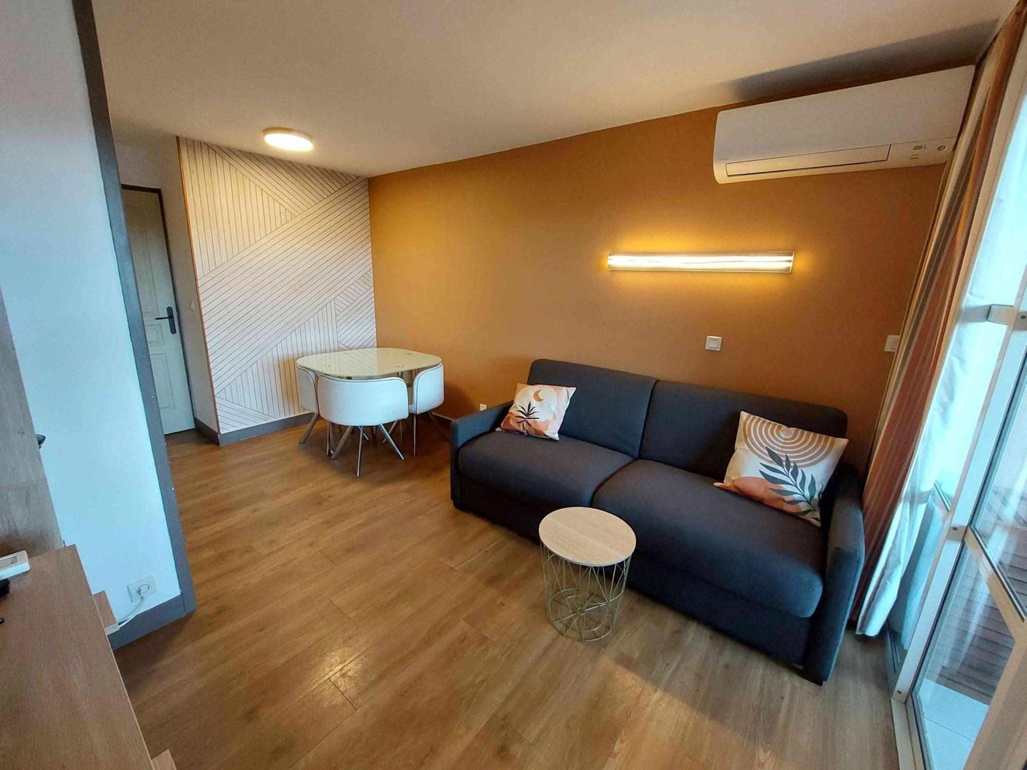 Cap Esterel Appartement Climatise Dans Le Centre Du Village Vacances Drammont Exteriér fotografie