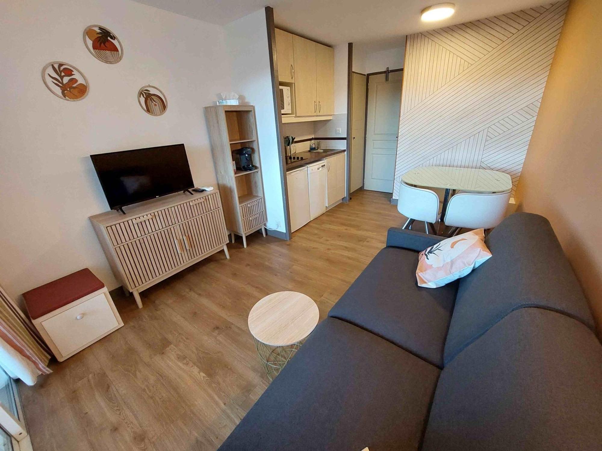 Cap Esterel Appartement Climatise Dans Le Centre Du Village Vacances Drammont Exteriér fotografie