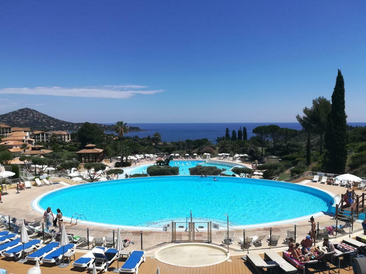 Cap Esterel Appartement Climatise Dans Le Centre Du Village Vacances Drammont Exteriér fotografie