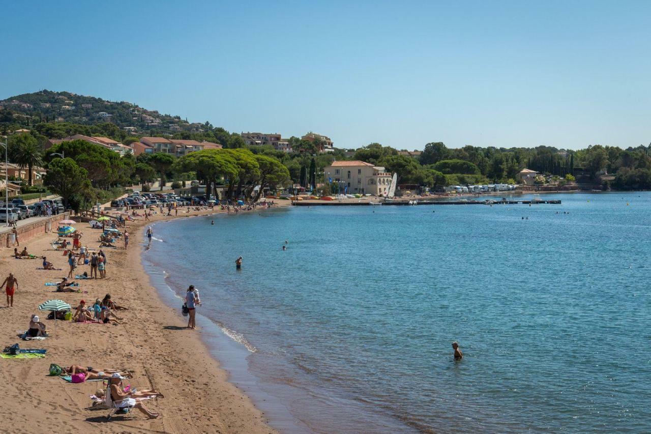 Cap Esterel Appartement Climatise Dans Le Centre Du Village Vacances Drammont Exteriér fotografie
