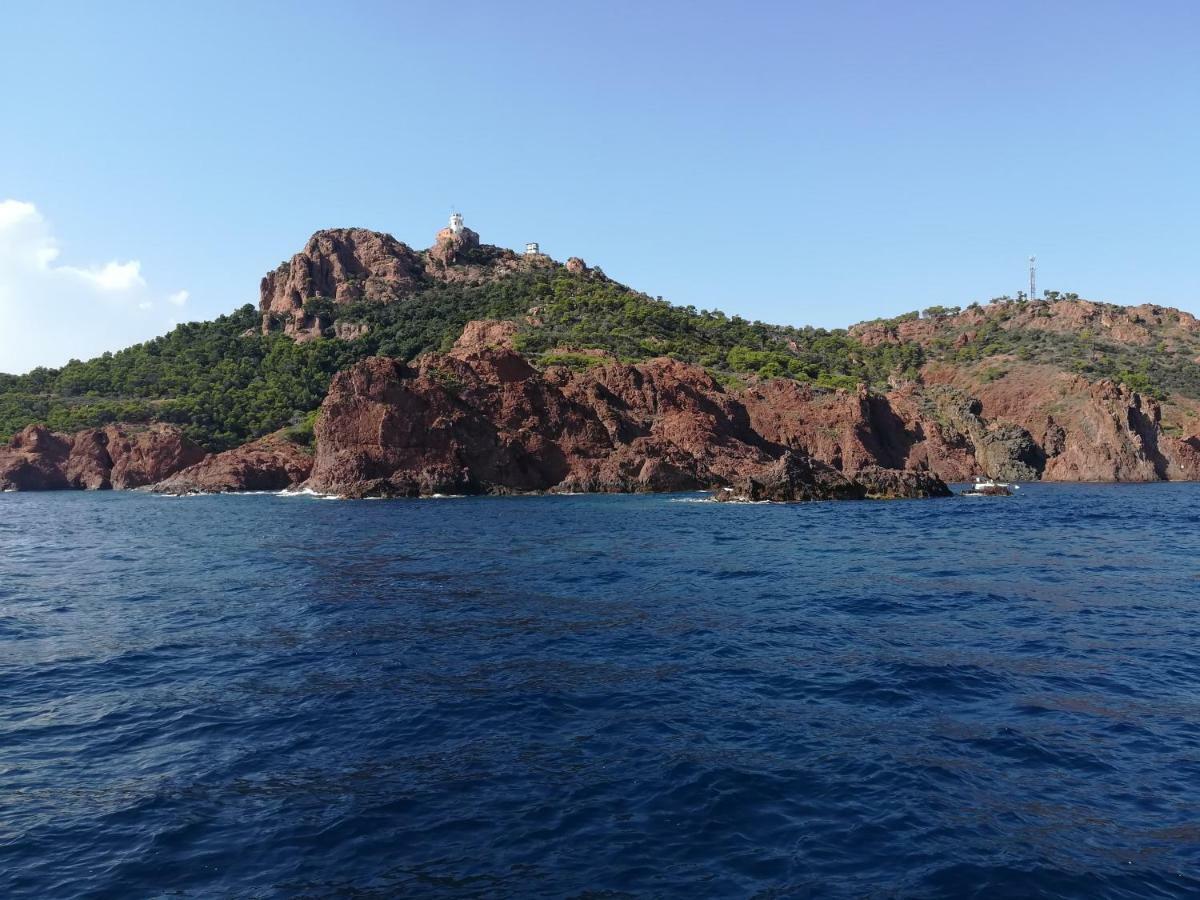 Cap Esterel Appartement Climatise Dans Le Centre Du Village Vacances Drammont Exteriér fotografie